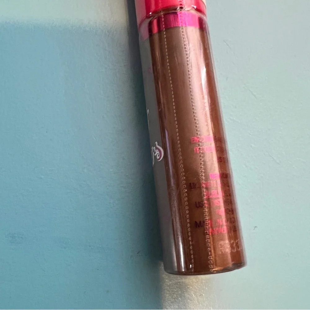 Revolution Makeup Heart Breakers Concealer w/Coconut Extract & Vitamins HazelNut